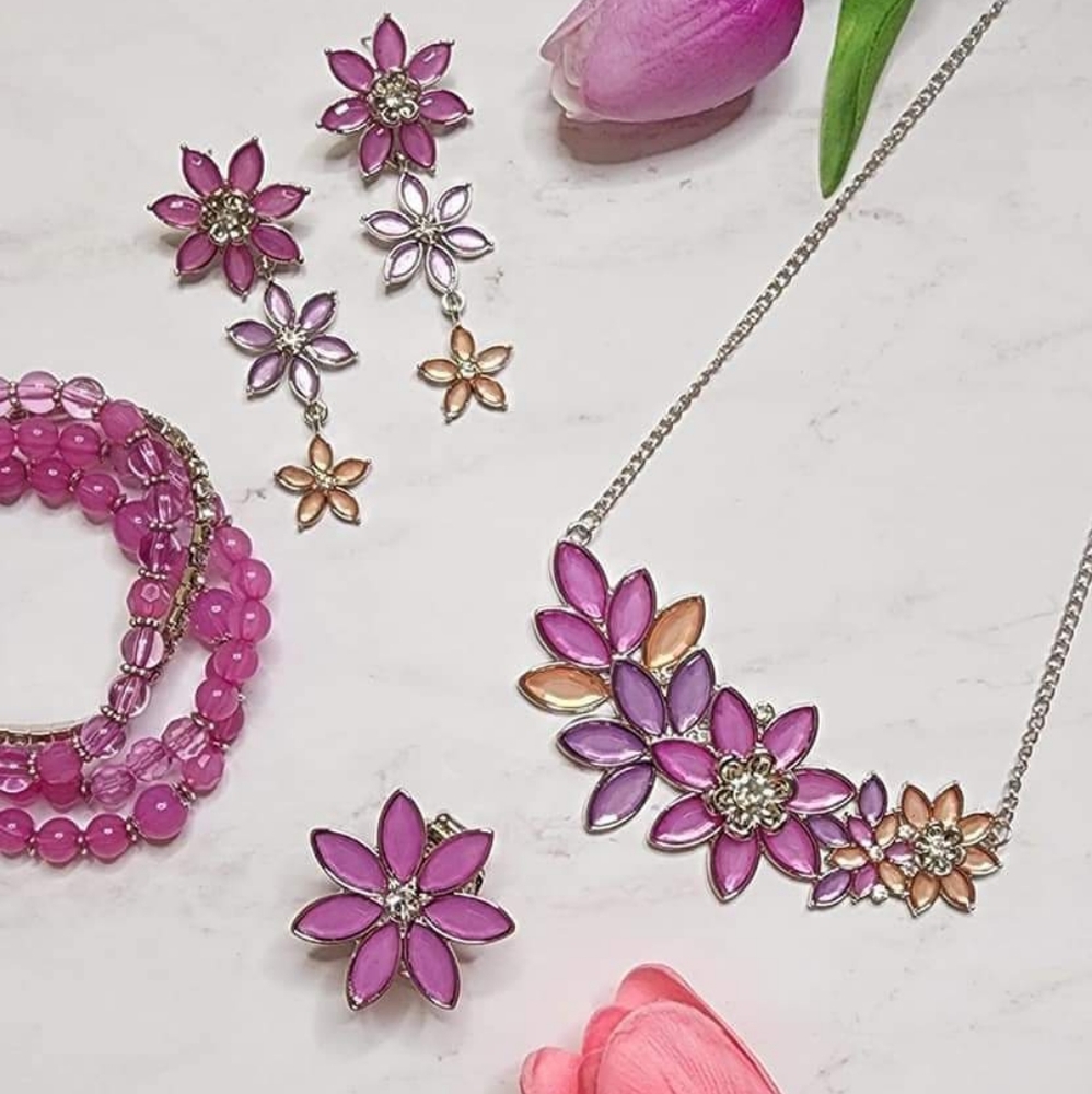 4pc set Necklace, earrings, bracelet, and ring